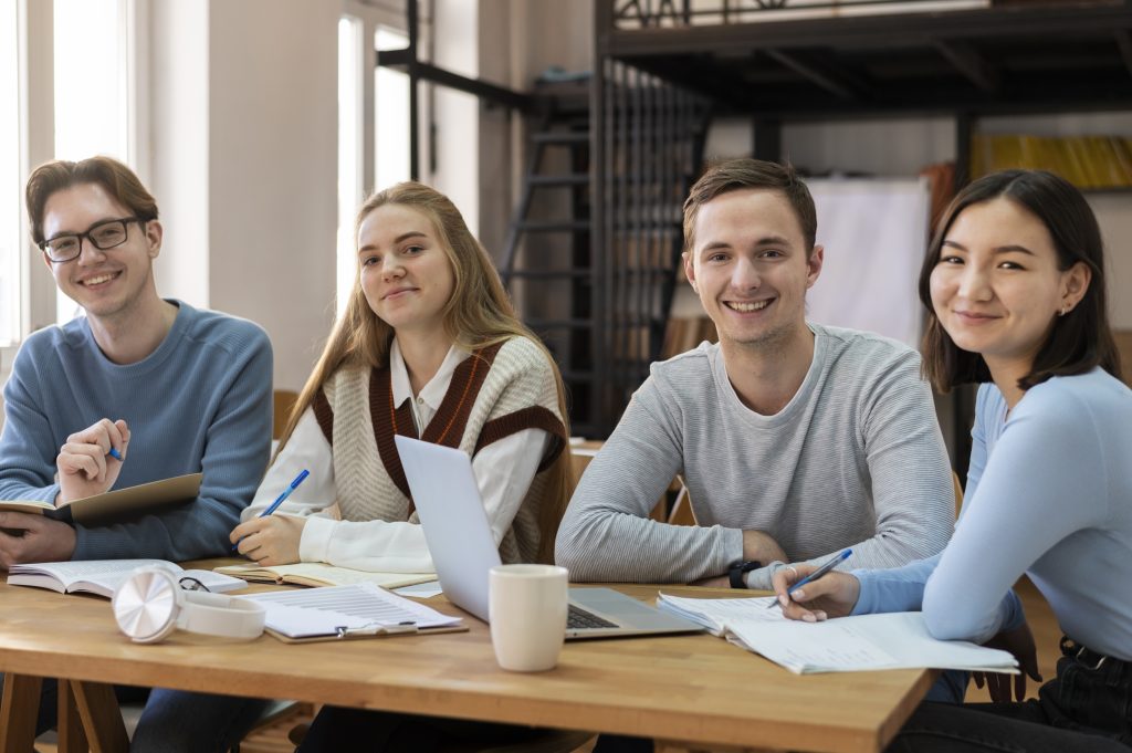 تبدیل ویزای توریستی به تحصیلی در آمریکا 